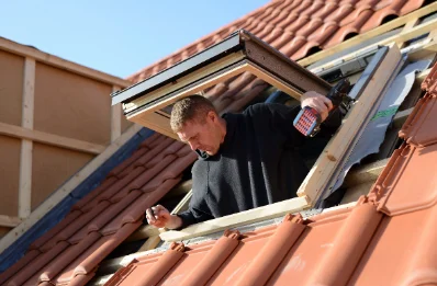 Pose de fenêtres de toit Velux à Baisieux